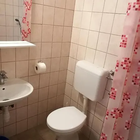 Pakostane, Barbara